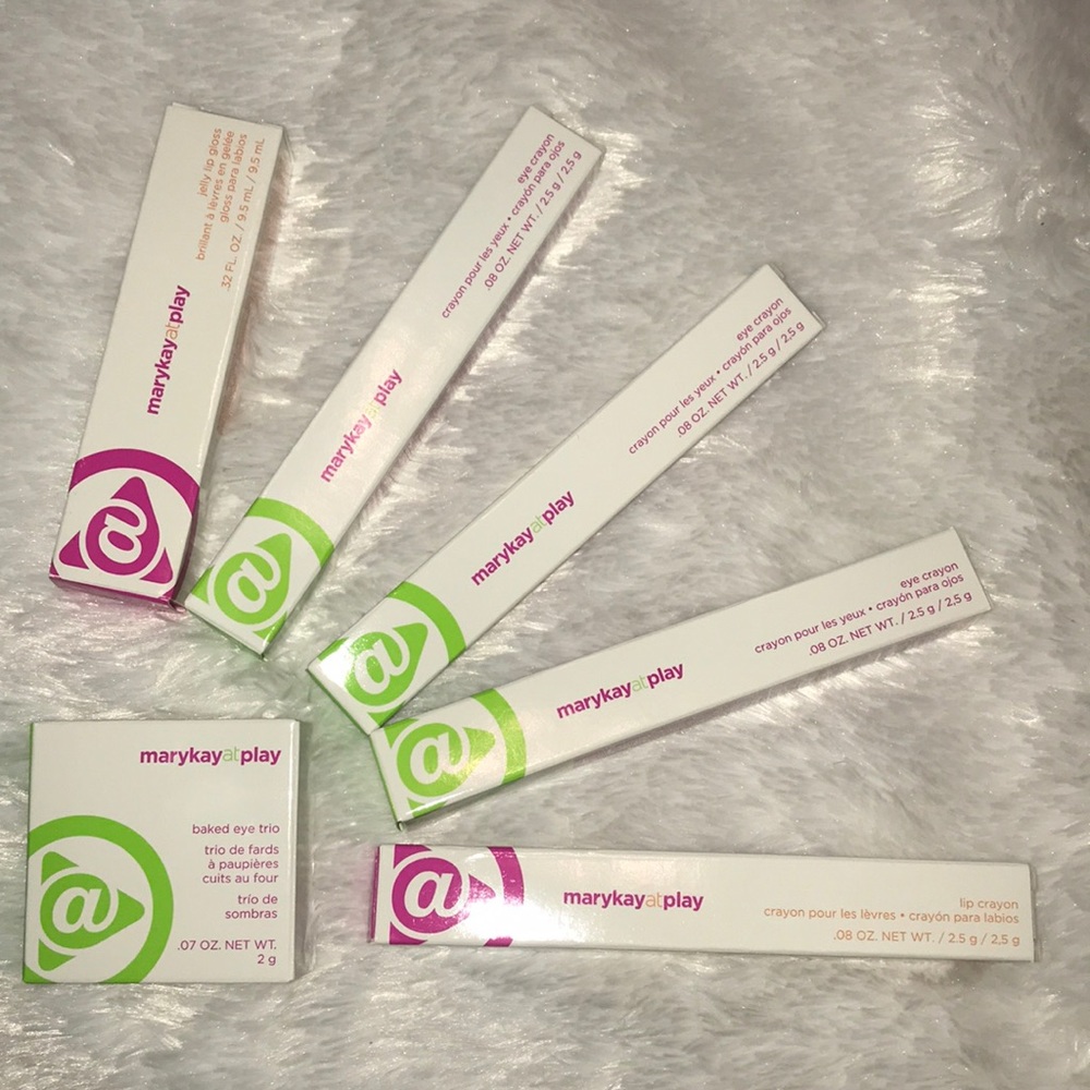 Mary Kay “At Play” Eyes & Lips